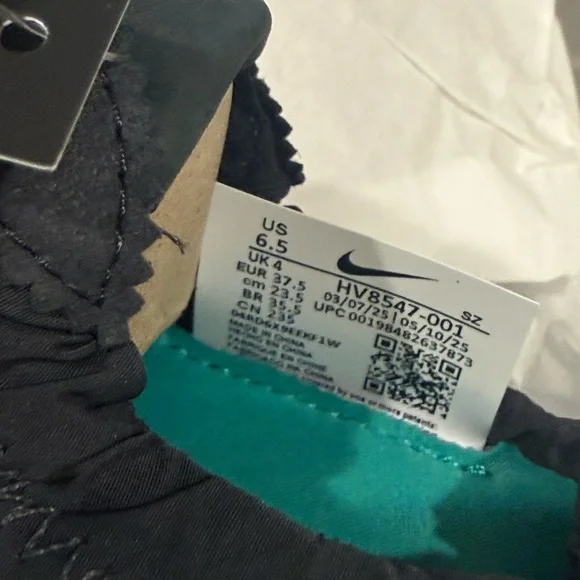 Jacquemus Black and Cream Sneakers - Picture 3 of 4